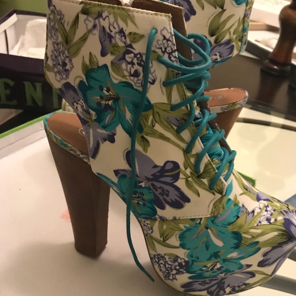 Blue & Turquoise Floral Print Booties - Picture 3 of 7